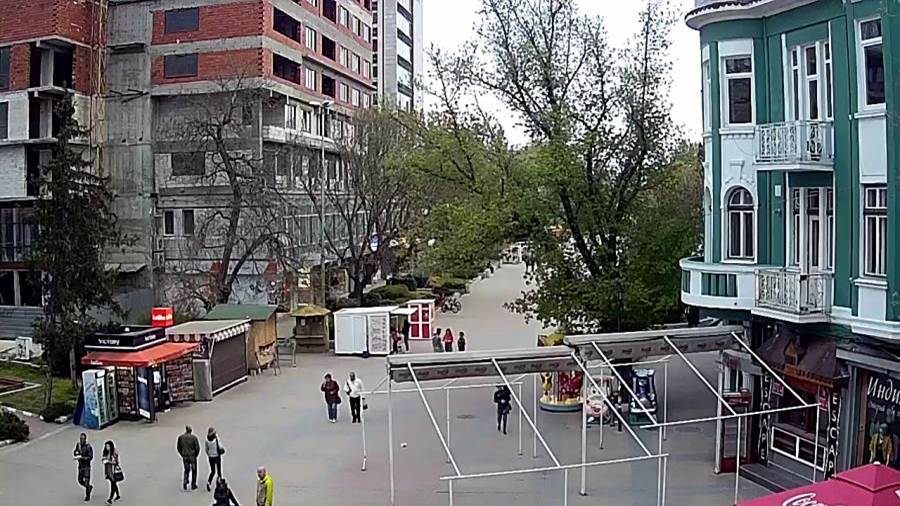 Уеб камера Асеновград времето на живо център, площад, пешеходна улица, Пловдив, Южна България, live online camera
