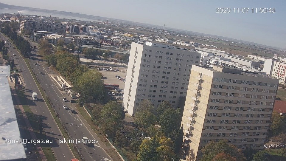 Бургас уеб камера от квартал Изгрев, бул. 'Яким Якимов', трафик улици времето на живо kamerite, live webcam
