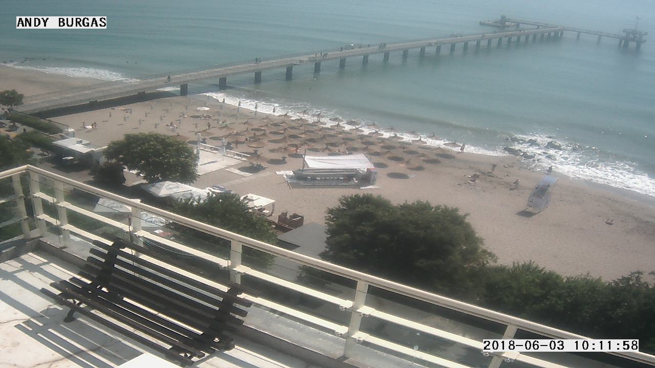 Бургас времето уеб камера 'Beach Arena' спорт на плажа - волейбол бадминтон, Черно море от Морско Казино, live online web camera