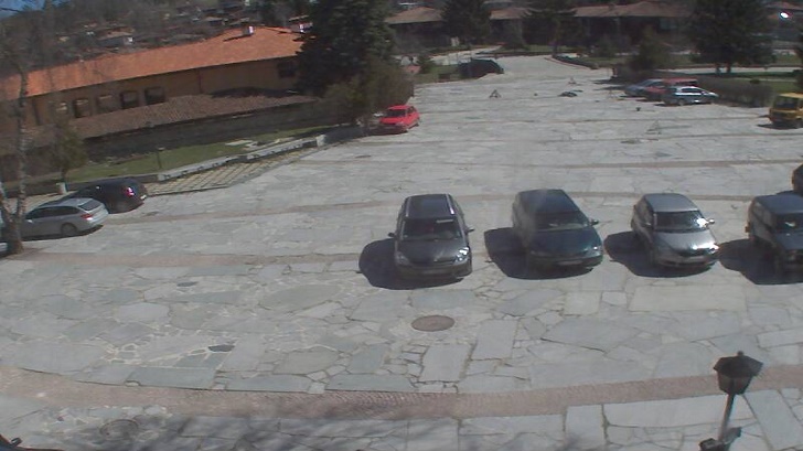 Копривщица уеб камера онлайн, времето на живо площад '20-ти април', паметник костница, туристически център, live camera