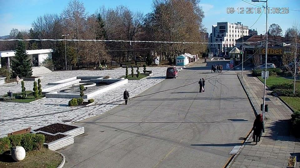 град Павел Баня Уеб камера балнеоложки център, улица трафик площад, стара планина, Балкана времето на живо