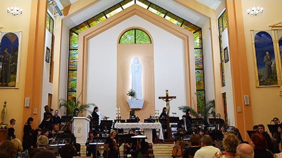 Плевен уеб камера на живо онлайн католическа църква олтар храм Епархийно Светилище 'Дева Мария' от Фатима, литургия, молитва