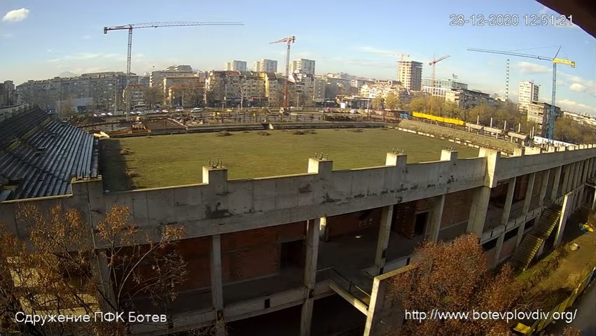 Пловдив времето уеб камера на живо стадион 'Христо Ботев' (Колежа), кв. 'Каменица', бул. 'Източен', live camera