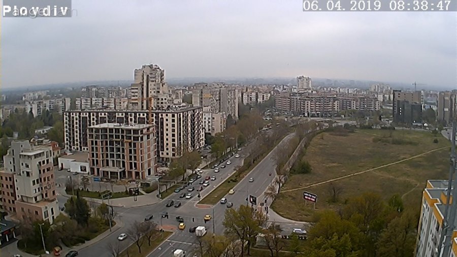 Пловдив времето на живо уеб камера квартал Тракия, хотел SPS, трафик бул. Освобождение и ул. 'Съединение', магазин METRO, к-с 'Оазис', бирария пивоварна 'Йегерхоф', Аквапарк 'Акваленд', Родопи планина kamerite