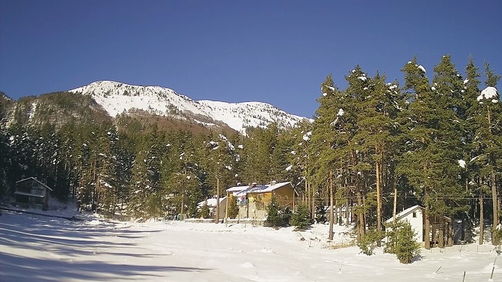 уеб камера Попови ливади xижа местност, Пирин планина времето на живо, връх Ореляк връх Свещник град Гоце Делчев, live online camera