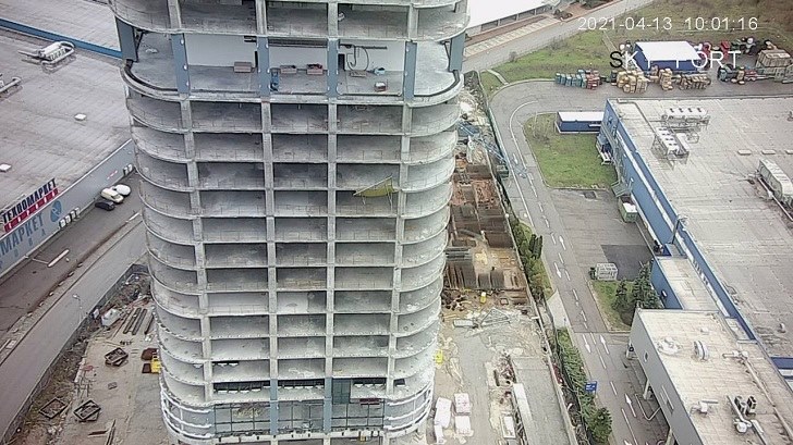 София времето на живо от уеб камери панорама от 'Sky Fort', небостъргач офис сграда, която се строи в София на бул. 'Цариградско шосе', live online camera